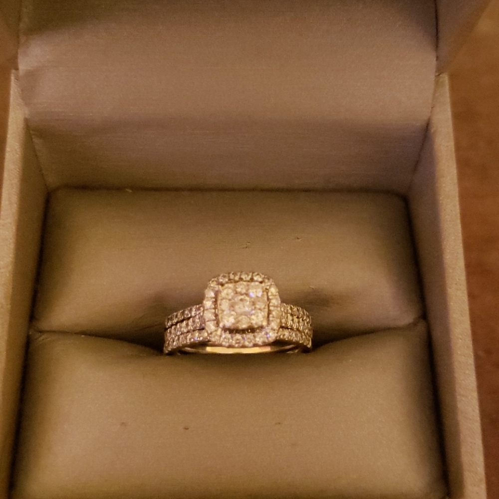 Zales Engagement Ring 💍 size 6.75-7.